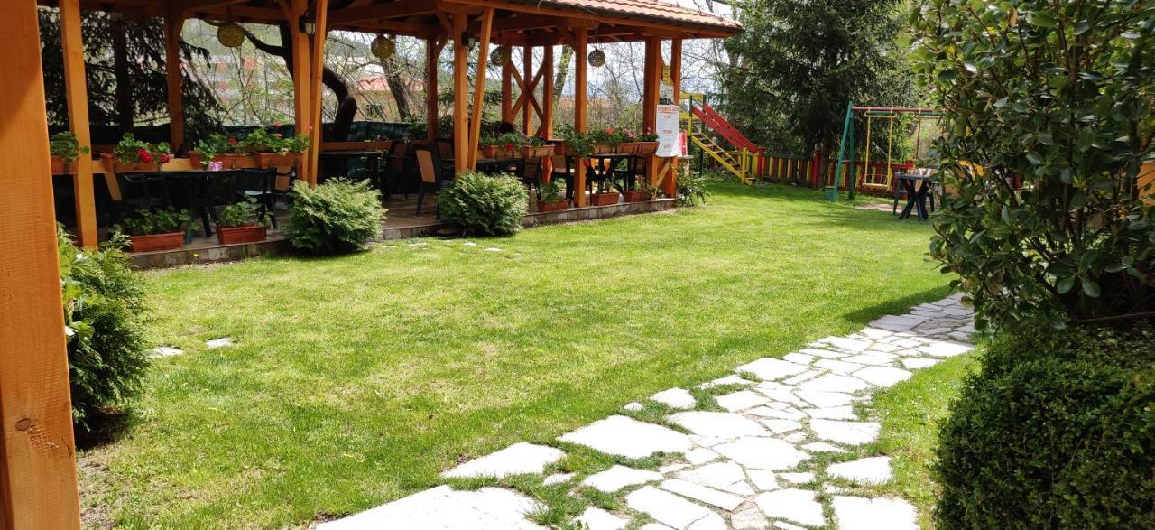 Family Hotel IV Velingrad Extérieur photo