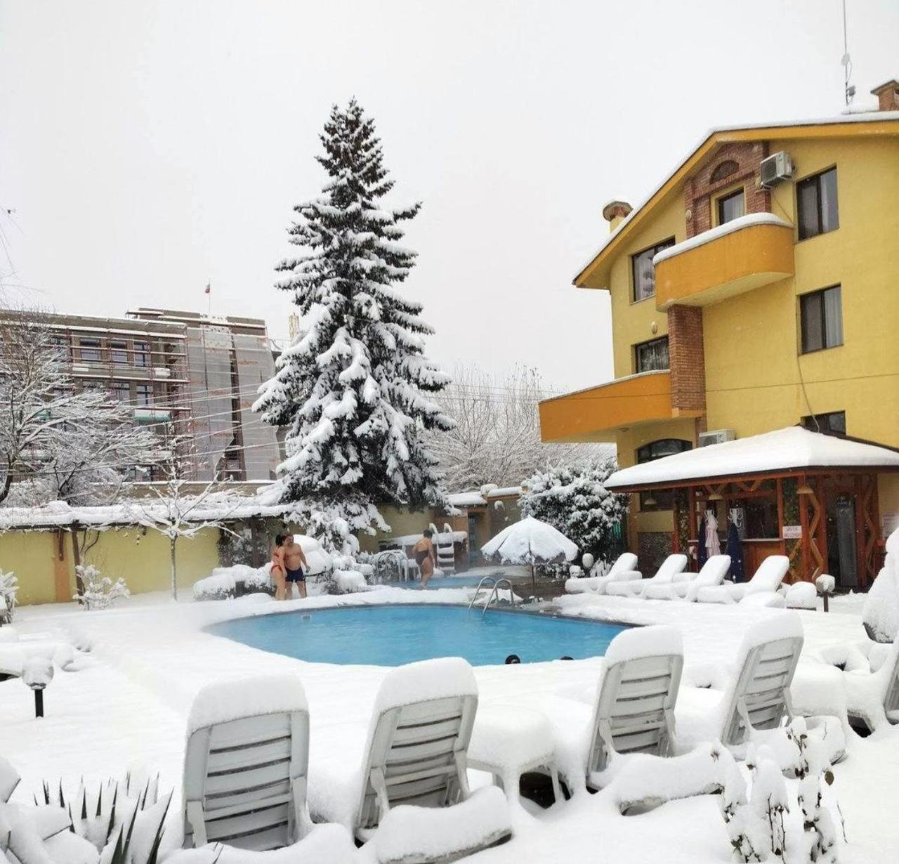 Family Hotel IV Velingrad Extérieur photo